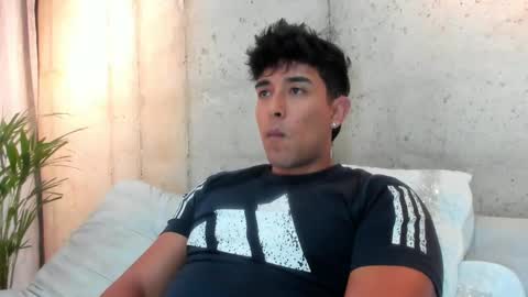 Snapshot of alan_greek_1 chatting on 02/01/25, 02:16 Alan greek online show from 02/01/25, 02:16
