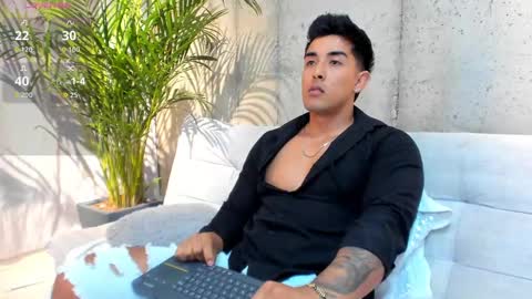 Snapshot of alan_greek_1 chatting on 09/16/25, 01:06 Alan greek online show from 09/16/25, 01:06