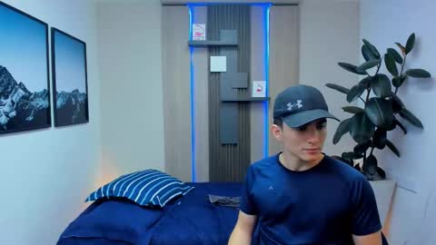 Alan  Kevin can we reach 100 thumbs up please guys  online show from 01/13/26, 07:08