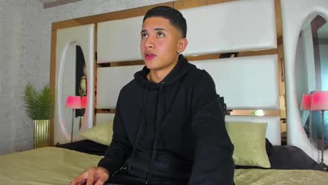 ---Alan--- online show from 02/25/25, 04:14