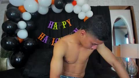 ---Alan--- online show from 10/31/25, 05:08