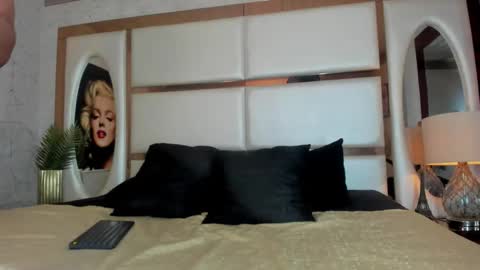 ---Alan--- online show from 11/23/25, 03:50