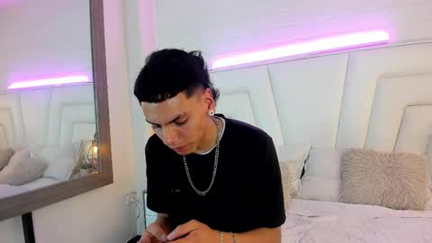 Alan Whitee online show from 03/05/25, 08:32