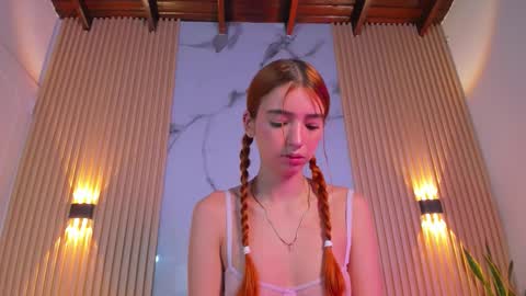 A L A N A  online show from 11/12/25, 11:10