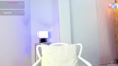 Snapshot of alana__rossetti chatting on 05/08/26, 03:12 Alana online show from 05/08/26, 03:12