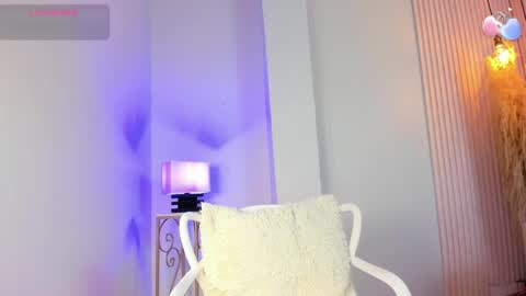 Snapshot of alana__rossetti chatting on 06/04/26, 12:11 Alana online show from 06/04/26, 12:11