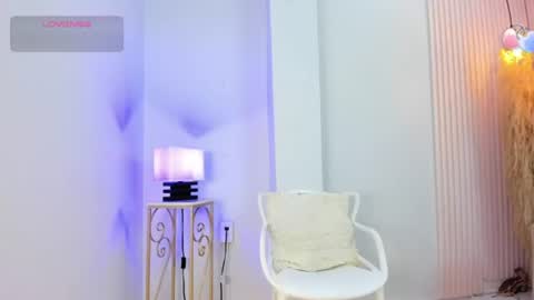 Snapshot of alana__rossetti chatting on 06/27/26, 12:10 Alana online show from 06/27/26, 12:10