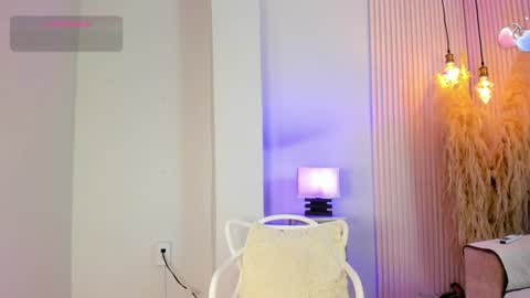 Snapshot of alana__rossetti chatting on 07/06/26, 12:02 Alana online show from 07/06/26, 12:02