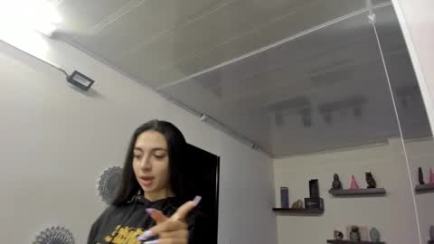 Maeve  online show from 12/22/24, 10:49