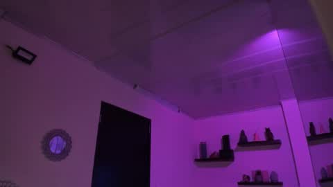 Maeve  online show from 12/23/24, 05:11