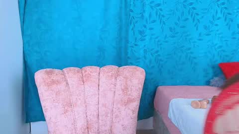 alana_pink95 online show from 04/20/26, 12:30