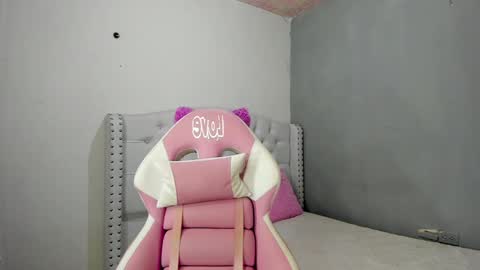 Alana. online show from 01/22/25, 04:13