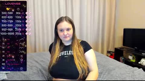 Snapshot of alanabrox chatting on 01/17/25, 10:33 Julia online show from 01/17/25, 10:33