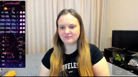 Snapshot of alanabrox chatting on 02/08/25, 01:11 Julia online show from 02/08/25, 01:11