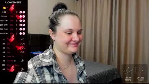 Snapshot of alanabrox chatting on 11/28/25, 11:51 Julia online show from 11/28/25, 11:51