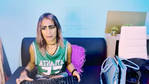 alanadelray online show from 12/03/24, 06:48