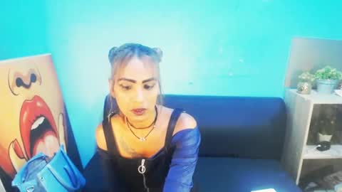 alanadelray online show from 01/16/25, 07:38