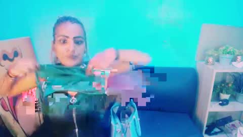 alanadelray online show from 01/20/25, 07:47