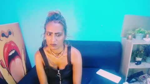 alanadelray online show from 01/20/25, 11:24