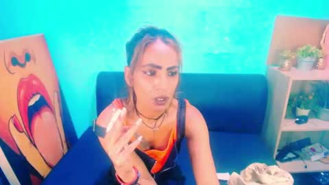 alanadelray online show from 01/25/25, 06:34