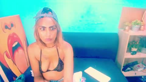 alanadelray online show from 01/26/25, 06:06