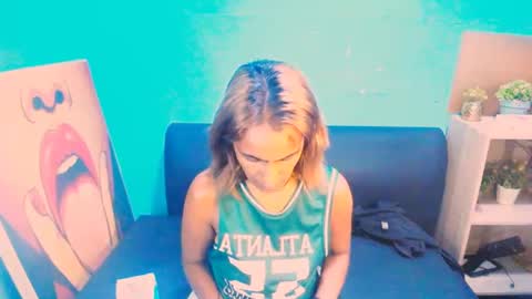 alanadelray online show from 02/05/25, 02:16