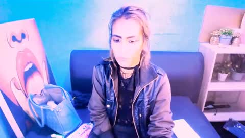 alanadelray online show from 02/11/25, 08:05