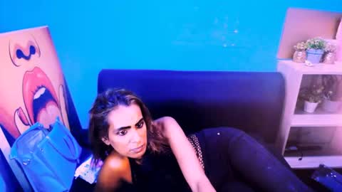 alanadelray online show from 02/11/25, 02:13