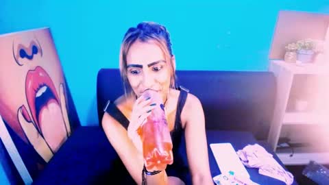 alanadelray online show from 02/12/25, 02:32