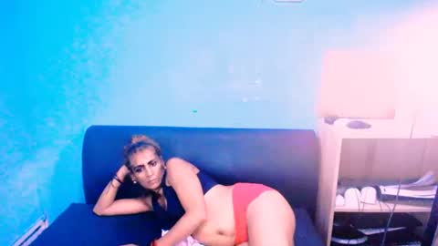 alanadelray online show from 03/04/25, 01:59