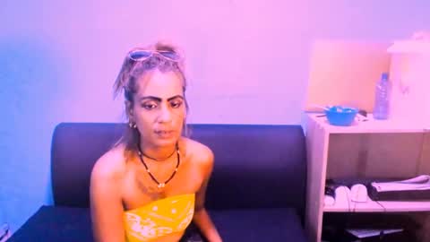 alanadelray online show from 03/10/25, 02:16