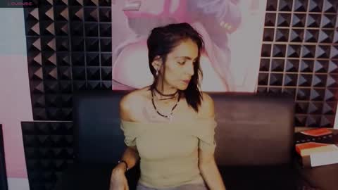alanadelray online show from 10/23/25, 08:35