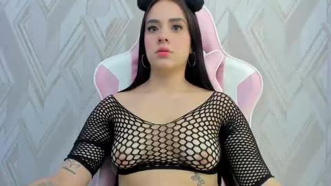 Snapshot of alanaflores chatting on 01/28/25, 01:05 Alana Flores online show from 01/28/25, 01:05