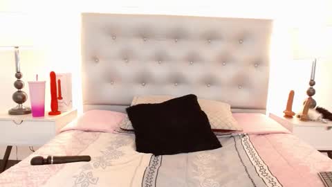 alana online show from 12/14/25, 04:07