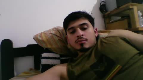 Snapshot of alanargenttt25 chatting on 06/25/26, 06:40 alanargenttt25 online show from 06/25/26, 06:40