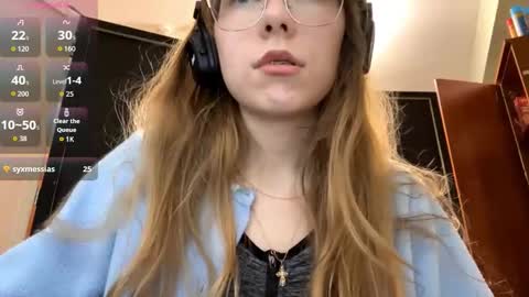 Stella online show from 09/09/25, 05:23