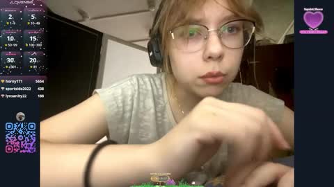 Stella online show from 09/27/25, 09:36