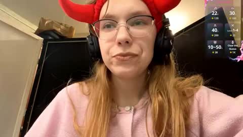 Stella online show from 11/01/25, 03:14