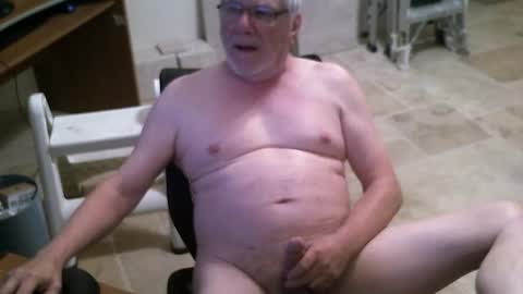 Snapshot of alanlee10allen chatting on 05/08/26, 01:49 Alanlee10allen online show from 05/08/26, 01:49