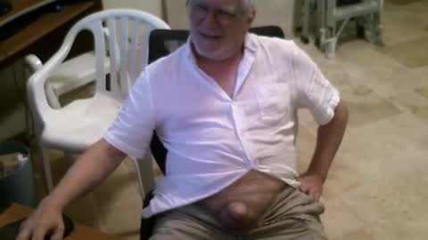 Snapshot of alanlee10allen chatting on 05/14/26, 03:19 Alanlee10allen online show from 05/14/26, 03:19