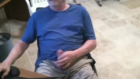 Snapshot of alanlee10allen chatting on 06/14/26, 02:08 Alanlee10allen online show from 06/14/26, 02:08