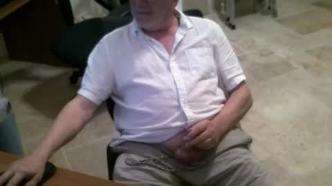 Snapshot of alanlee10allen chatting on 07/25/26, 02:14 Alanlee10allen online show from 07/25/26, 02:14
