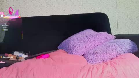 alanna_jones11_aws online show from 01/17/26, 05:05