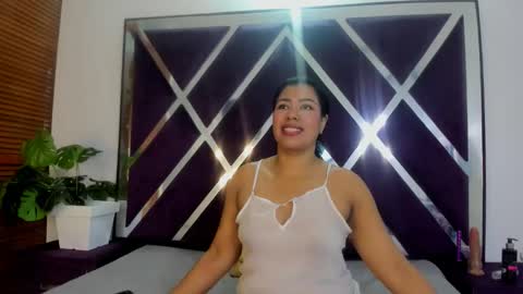 Snapshot of alannaht chatting on 05/24/26, 02:22 alannaht online show from 05/24/26, 02:22