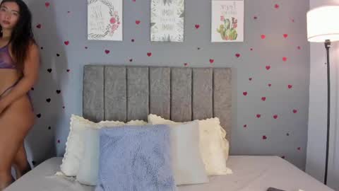 Alanna  online show from 04/21/26, 12:22