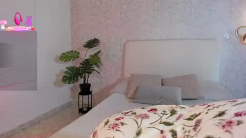 alannarouge online show from 06/13/26, 11:30