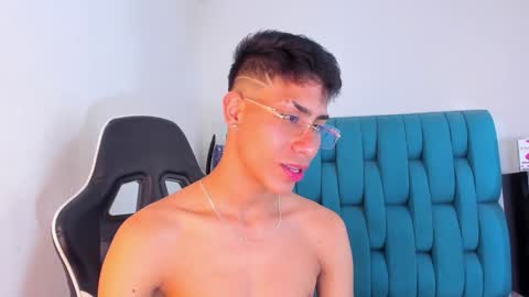 alannaughty_ online show from 01/26/25, 10:34