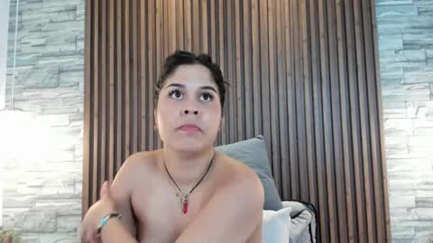 Snapshot of alannavidal chatting on 03/01/25, 10:02 alannavidal online show from 03/01/25, 10:02