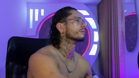 alan online show from 10/31/25, 10:05