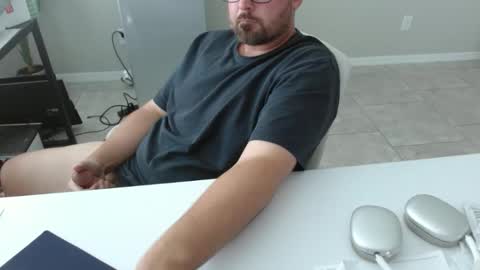 John online show from 04/22/26, 09:27